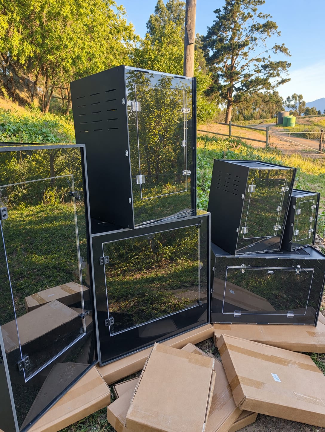 Black PVC reptile cube enclosure 60x60x60